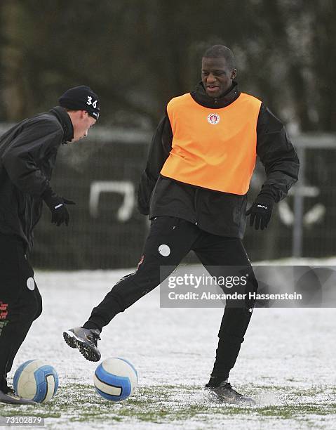 Morike Sako in action during the training session of FC St.Pauli on January 25, 2007 in Hamburg, Germany.