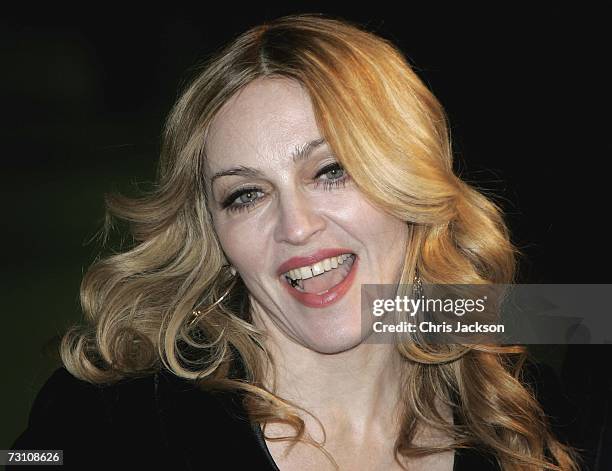 Madonna arrives at the Arthur And The Invisibles premier at Vue Leicester Square on January 25, 2007 in London, England.