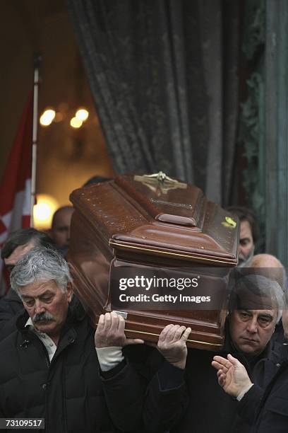The coffin of Leopoldo Pirelli is carried out of St. George Church during his funeral, on January 25, 2007 in Portofino, Italy. Pirelli, the 81-year-...