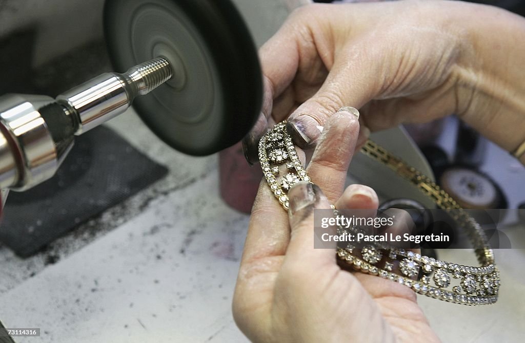 Van Cleef And Arpels - Work Shop