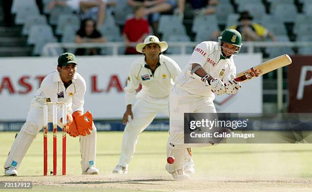 Ashwell Prince hits out during Day 1 of the Third test between, South Africa and Pakistan at Sahara Park Newlands, on January 26, 2007 in Cape Town,...