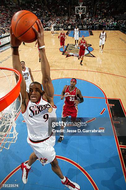 Andre Iguodala of the Philadelphia 76ers shoots against the Cleveland Cavaliers on January 26, 2007 at the Wachovia Center in Philadelphia,...