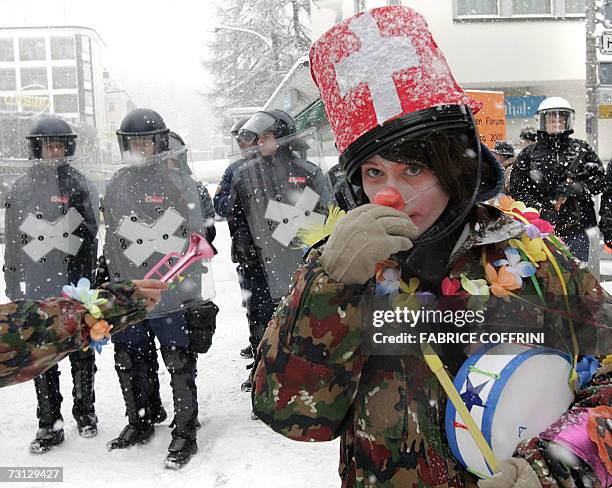 Clown Riots Hat Clad Photos and Premium High Res Pictures - Getty Images