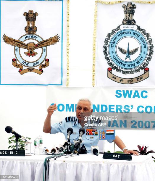 Indian airforce chief Shashi Tyagi addresses a press conference in Gandhinagar, some 30 Kms from Ahmedabad, 28 January 2007. Indian airforce chief...