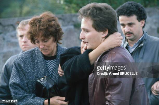 Christine and Jean-Marie Villemin, parents of murdered four year-old boy Grégory Villemin , at his funeral in Lepanges Sur Vologne, Vosges, France,...