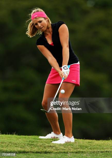 Danielle Montgomery of England plays a shot during day one of the 2007 MFS Womens Australian Open at The Royal Sydney Golf Club February 1, 2007 in...