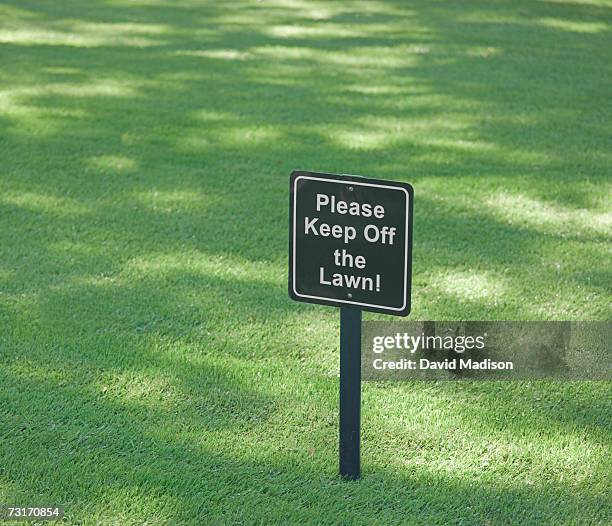 'please keep of the lawn' sign - keep off the grass sign stock pictures, royalty-free photos & images