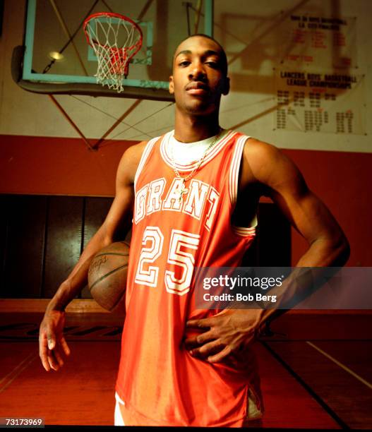 Grant High School basketball player Gilbert Arenas poses on the court in the Grant High School gymnasium for an November 1999 portrait in Los...