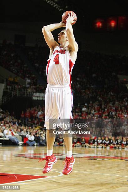 David Padgett of the Louisville Cardinals makes a jumpshot against the Syracuse Orange during the Big East Conference game on January 27, 2007 at...