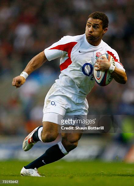 Jason Robinson of England sprints for the tryline to score during the RBS Six Nations championship match between England and Scotland at Twickenham...