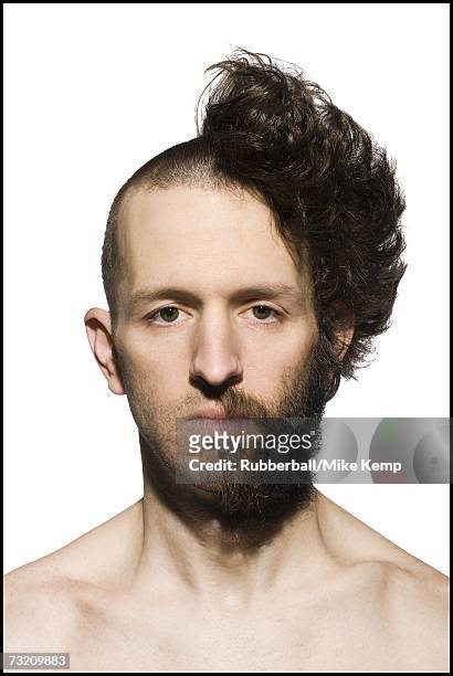man with half shaved head and beard - half shaved hair stockfoto's en -beelden