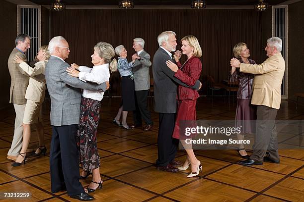 senior couples dancing - ballroom 個照片及圖片檔