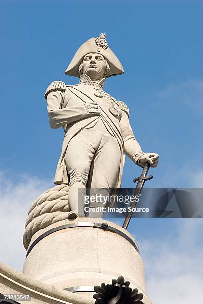 statue of admiral nelson - ネルソンの記念碑 ストックフォトと画像