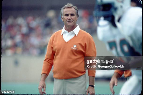 Head coach Don Shula of the Miami Dolphins on the sideline during a game against the Pittsburgh Steelers at Three Rivers Stadium circa 1980 in...