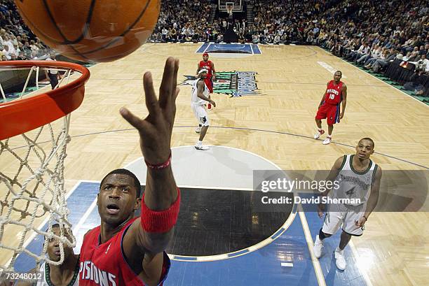 Antonio McDyess of the Detroit Pistons reaches for the ball against the Minnesota Timberwolves during the game at Target Center on January 19, 2007...