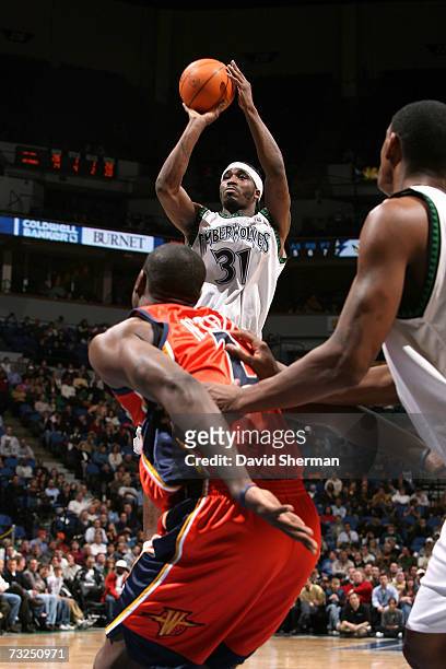 Ricky Davis of the Minnesota Timberwolves shoots against Mickael Pietrus of the Golden State Warriors on February 7, 2007 at the Target Center in...