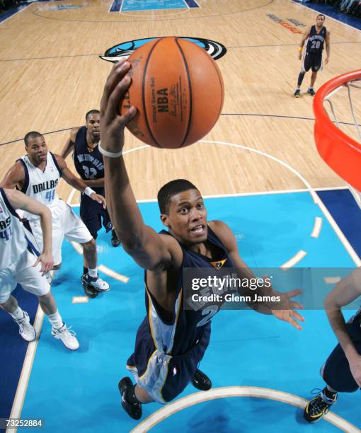 Rudy Gay of the Memphis Grizzlies drives to the basket against the Dallas Mavericks on February 7, 2007 at the American Airlines Center in Dallas,...