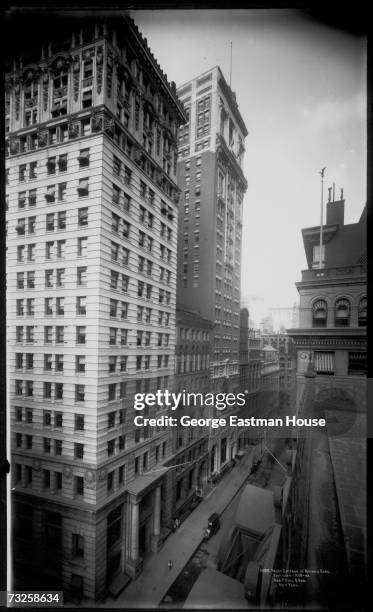 View from down the block of the Trust Company of America Building , 37 Wall Street, Manhattan, New York, 1908. The building , also known as the US...