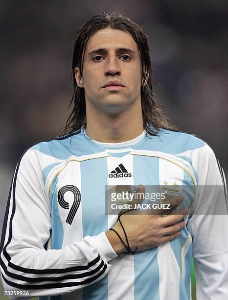 Argentina's forward Hernan Crespo is pictured prior the friendly football match France vs. Argentina, 07 February 2007 at the Stade de France in...