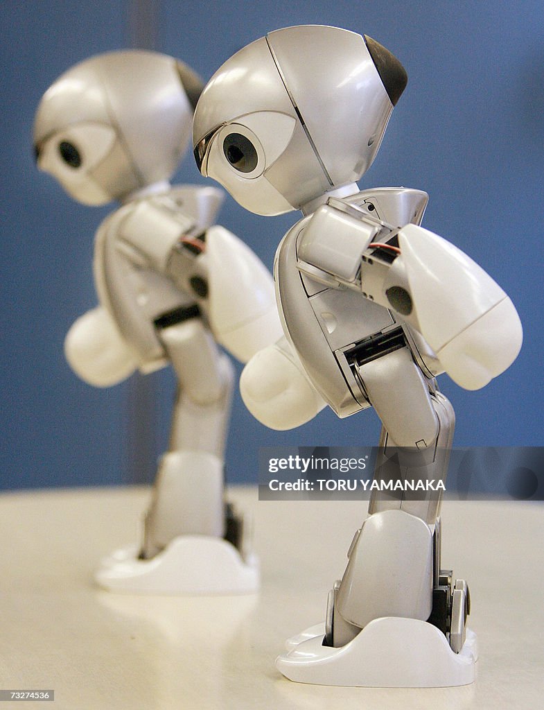 The new humanoid robot "Manoi PF01" of J...