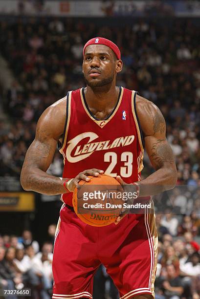 LeBron James of the Cleveland Cavaliers sets up for a shot during game action against the Toronto Raptors on November 22, 2006 at the Air Canada...