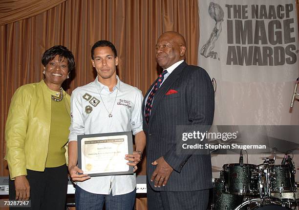 Charles Mcclure Photos and Premium High Res Pictures - Getty Images