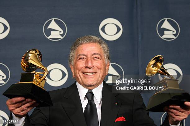 Los Angeles, UNITED STATES: Winner of Best Pop Collaboration With Vocals and Best Traditional Pop Vocal Album Tony Bennett poses with the trophy at...