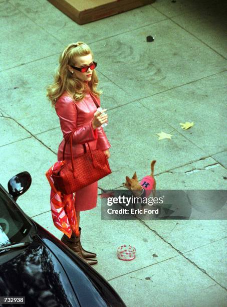 Actress Reese Witherspoon films a scene on the set of "Legally Blonde" October 21, 2000 in Los Angeles, CA.