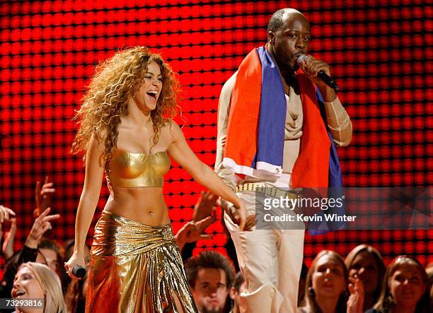 624 With Shakira And Wyclef Jean Photos & High Res Pictures - Getty Images