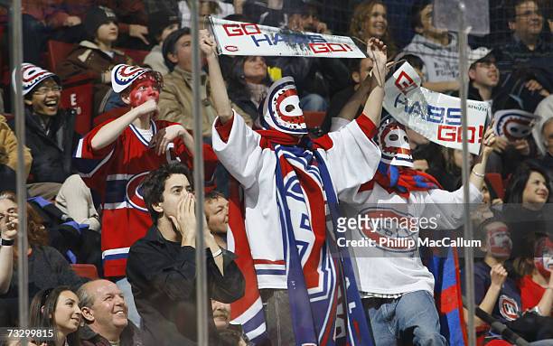 Fans cheer on the Montreal Canadiens during the NHL game against the Ottawa Senators on January 29, 2007 at the Bell Centre in Montreal, Quebec. The...