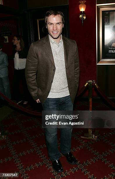Actor Scott Porter attends Warner Bros. Pictures' premiere of "Music and Lyrics" at the Ziegfeld Theatre February 12, 2007 in New York City.