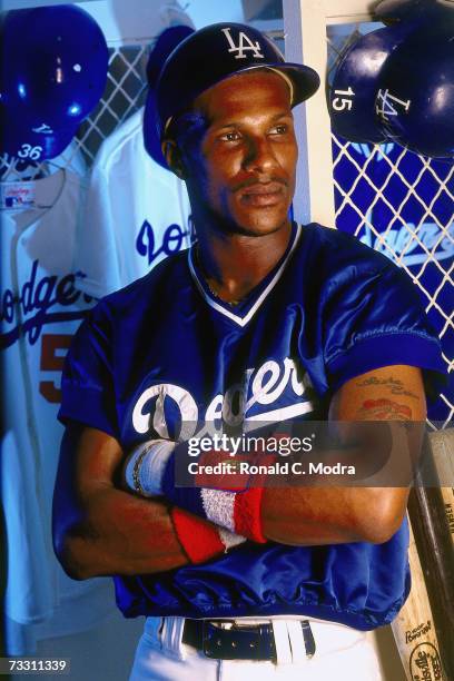 Eric Davis of the Los Angeles Dodgers poses before a game during the 1992 season in Los Angeles, California.