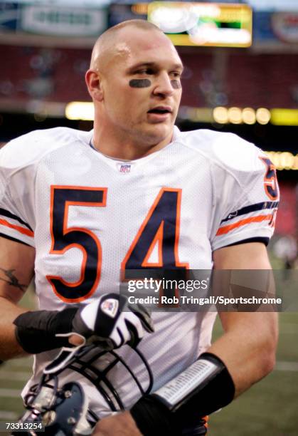 Linebacker Brian Urlacher of the Chicago Bears defends against the New York Jets on November 19, 2006 at Giants Stadium in East Rutherford, New...