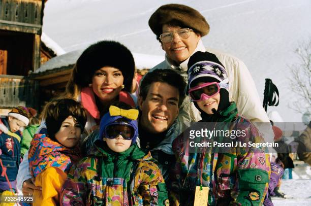 Actor Jean-Claude Van Damme and his family on vacation at a ski resort, : niece Alexandra Van Varenberg, girlfriend Darcy La Pier, daughter Bianca...