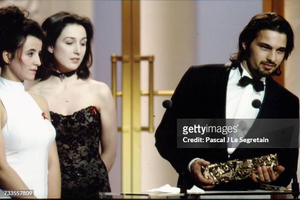 Romane Bohringer, Elsa Zylberstein and Olivier Martinez attend the 1994 Cinema Cesars Award Ceremony.