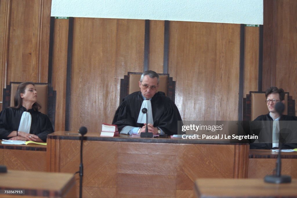 GERMAN 'HOOLIGANS' AT THE BETHUNE TRIBUNAL