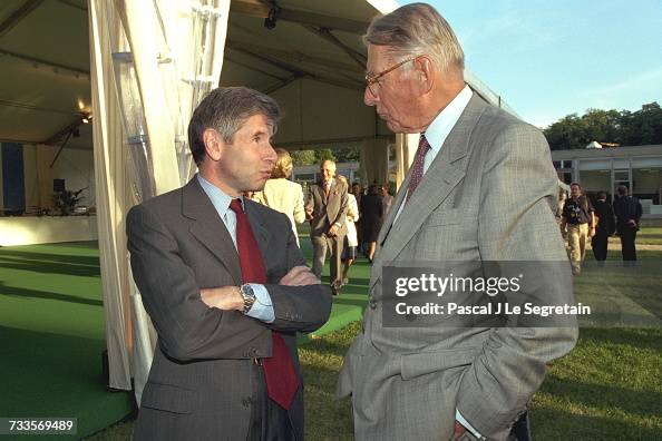 Alain Minc and Henry Racamier, exCEO of Hennessey Nachrichtenfoto