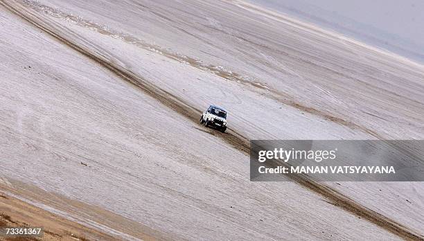 Indian Rally Driver Rally Car Desert Photos and Premium High Res Pictures - Getty Images