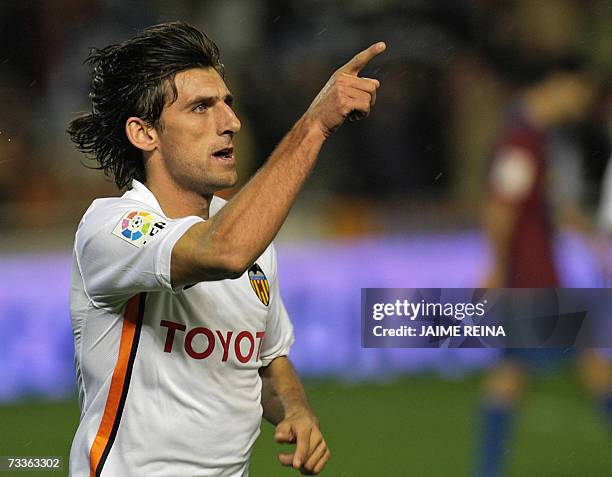 Angulo Goal Jaime Angulo Photos and Premium High Res Pictures - Getty Images