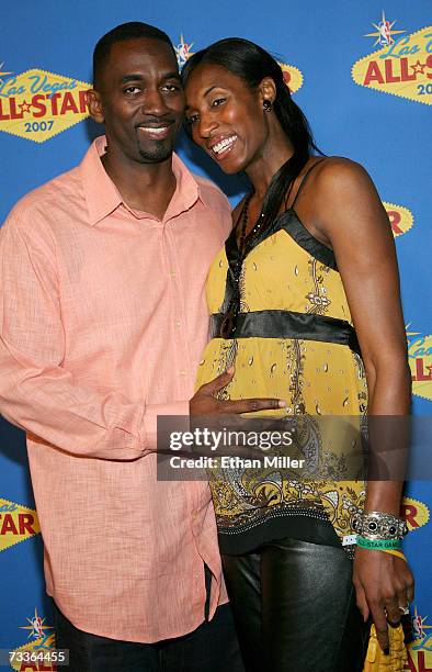 Player Lisa Leslie and her husband Michael Lockwood arrive at the 2007 NBA All-Star Game at the Thomas & Mack Center on February 18, 2007 in Las...