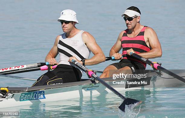 Mahe Drysdale and Nathan Twaddle of Auckland race in heat two of the Mens Premier duuble sculls during the New Zealand Rowing Nationals at Lake...