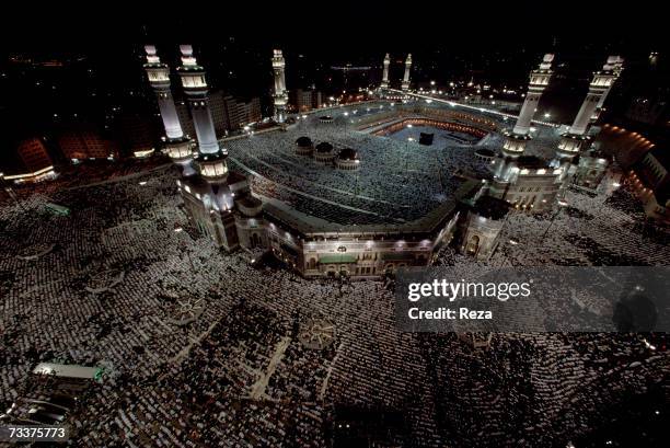 Haram View Masjid Ul Haram Photos and Premium High Res Pictures - Getty Images