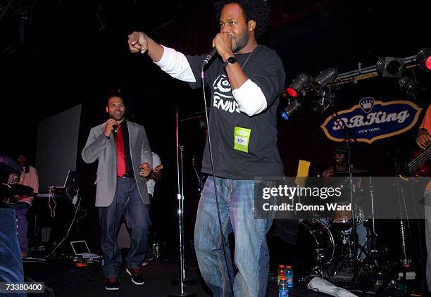 Singers Eric Roberson and Dwele perform at B.B. King Blues Club & Grill in Times Square on February 20, 2007 in New York City.