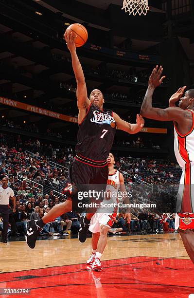 Andre Miller of the Philadelphia 76ers shoots a layup during a game against the Atlanta Hawks at Philips Arena on January 27, 2007 in Atlanta,...