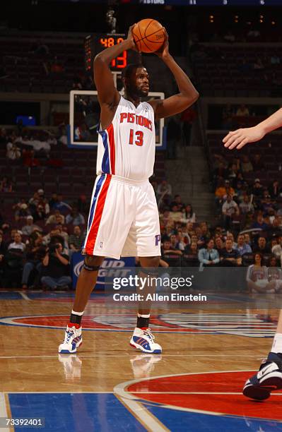 Nazr Mohammed of the Detroit Pistons controls the ball against the Los Angeles Clippers during a game on February 12, 2007 at the Palace of Auburn...