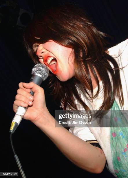 Singer From Css 129 Brazil Css Stock Photos, High-Res Pictures, and Images - Getty Images
