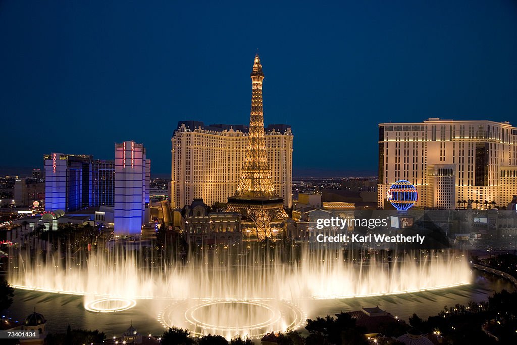 USA, Las Vegas, Nevada, view of Bellagio Fountain, Bally's and Paris Casinos