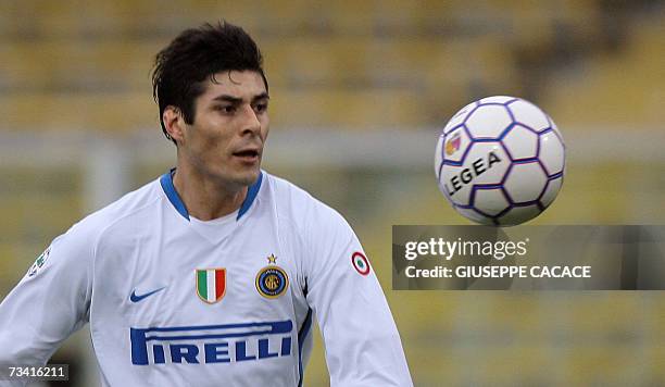 Inter defender Javier Zanetti of Argentina eyes the ball during his Italian Serie A football match against Catania at "Manuzzi" Stadium in Cesena, 25...