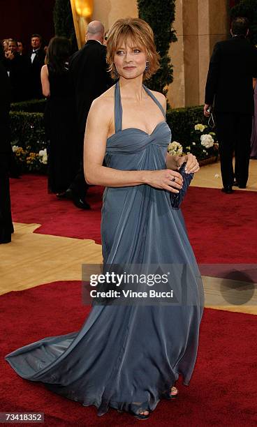 Actress Jodie Foster attend the 79th Annual Academy Awards held at the Kodak Theatre on February 25, 2007 in Hollywood, California.