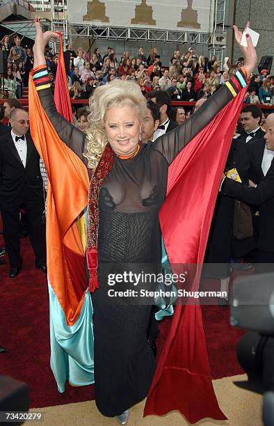 Actress Sally Kirkland attends the 79th Annual Academy Awards held at the Kodak Theatre on February 25, 2007 in Hollywood, California.